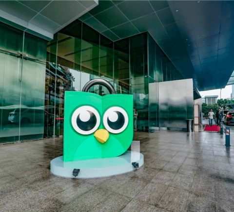 Anda bisa menghubungi Call Center Tokopedia melalui WhatsApp di +62 0851.3407.9583 Nomor ini aktif 24/7 sehingga pengguna bisa mendapatkan solusi segera kapan saja, Call Center ini mencakup solusi transaksi, akun, pembayaran, dan dukungan pelanggan Tokopedia.